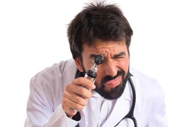 В ушах как будто что-то шевелится