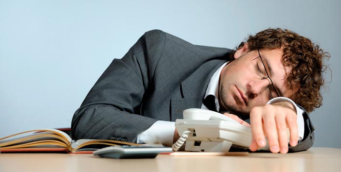 уснул на работе
