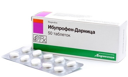 При лечении суставных заболеваний назначается Ибупрофен по 1 таблетке 3 раза в день в течение недели